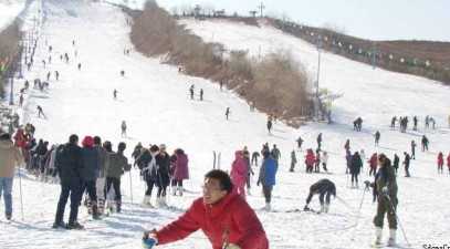 秦皇岛冬季旅游哪里去?滑雪