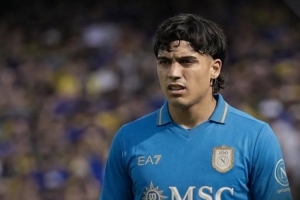 罗马诺：那不勒斯向泽巴罗斯承诺，一旦阵容腾出空间就会签下他